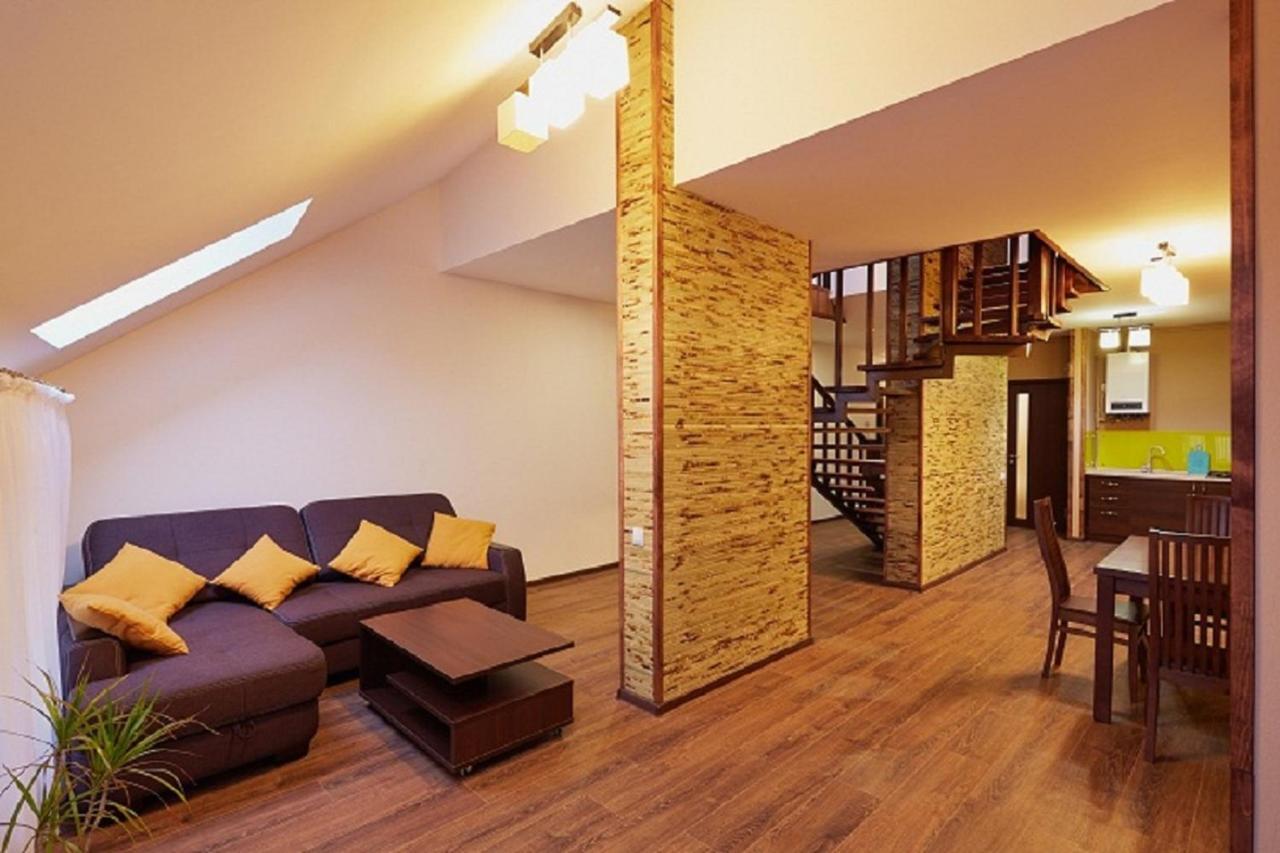 Apartment On Lychakivska Lviv Luaran gambar